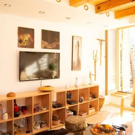 Cozy 2bdr Duplex With Amazing View شقة *